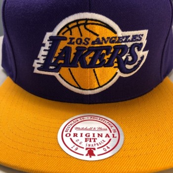 LICENSED CAPS  LA LAKERS LICENSED CAPS  LA LAKERS